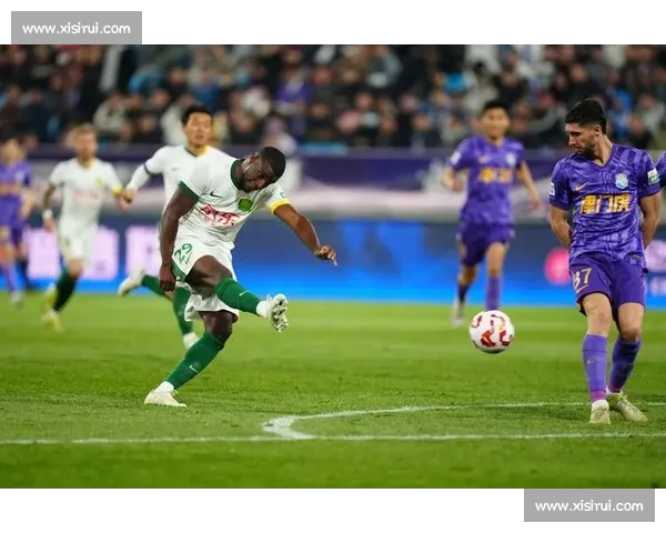 天津泰达迎战杭州绿城焦点对决赛场风云再起中超劲旅强强碰撞引爆期待