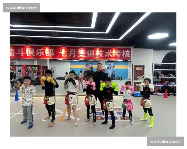 格斗与散打技术对比分析：各自优劣与实战应用探讨