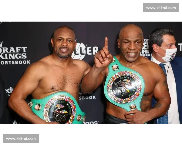 小罗伊琼斯对阵迈克泰森世纪对决引爆拳坛热议传奇回归力量与技巧的终极碰撞